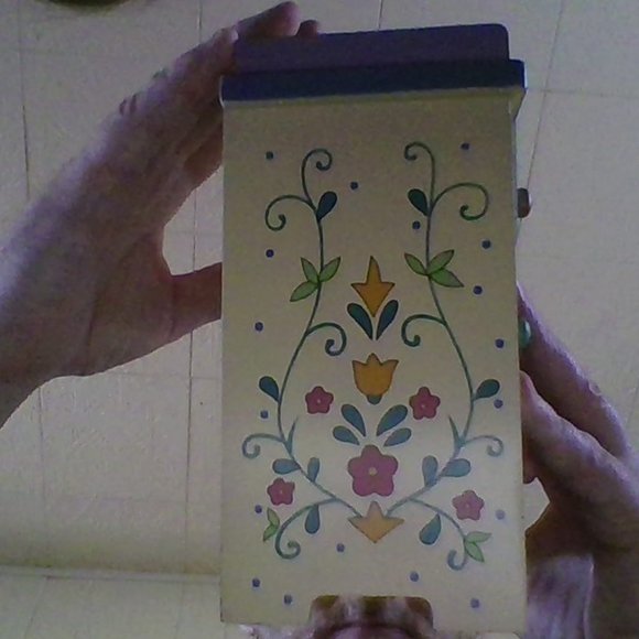 Jewelry Box - Picture 3 of 6